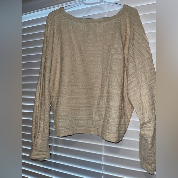 Free People Sweater - Picture 2 of 2